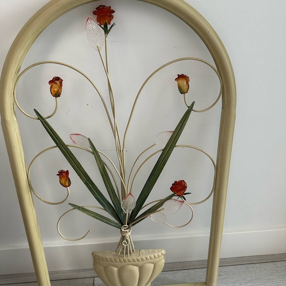 Elegant Floral Wall Accent with Red and Green Details
